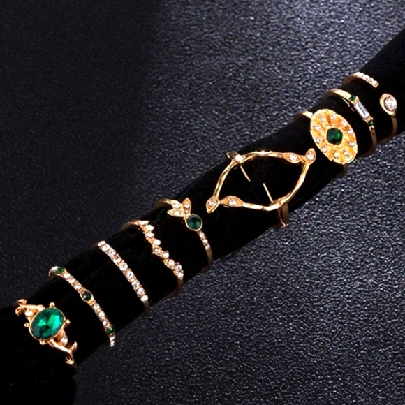 9 Piece Crystal Green Gold Stackable Knuckle Rings NWT - Picture 5 of 5